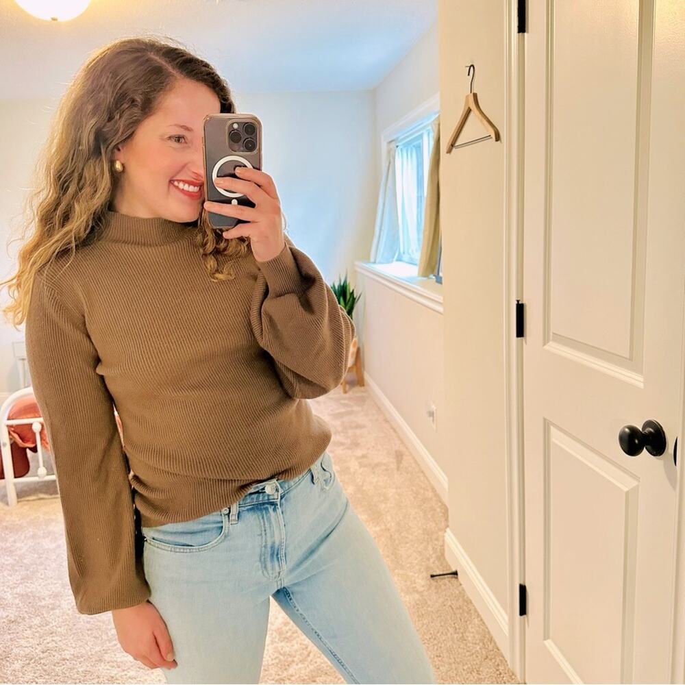 L’Academie Brown Ribbed Soft Sweater Small